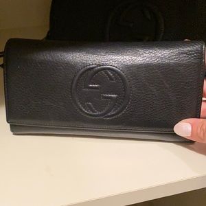 Gucci bag with wallet